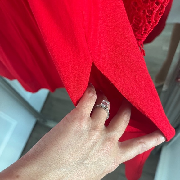 Red dress with side pockets - Picture 7 of 8